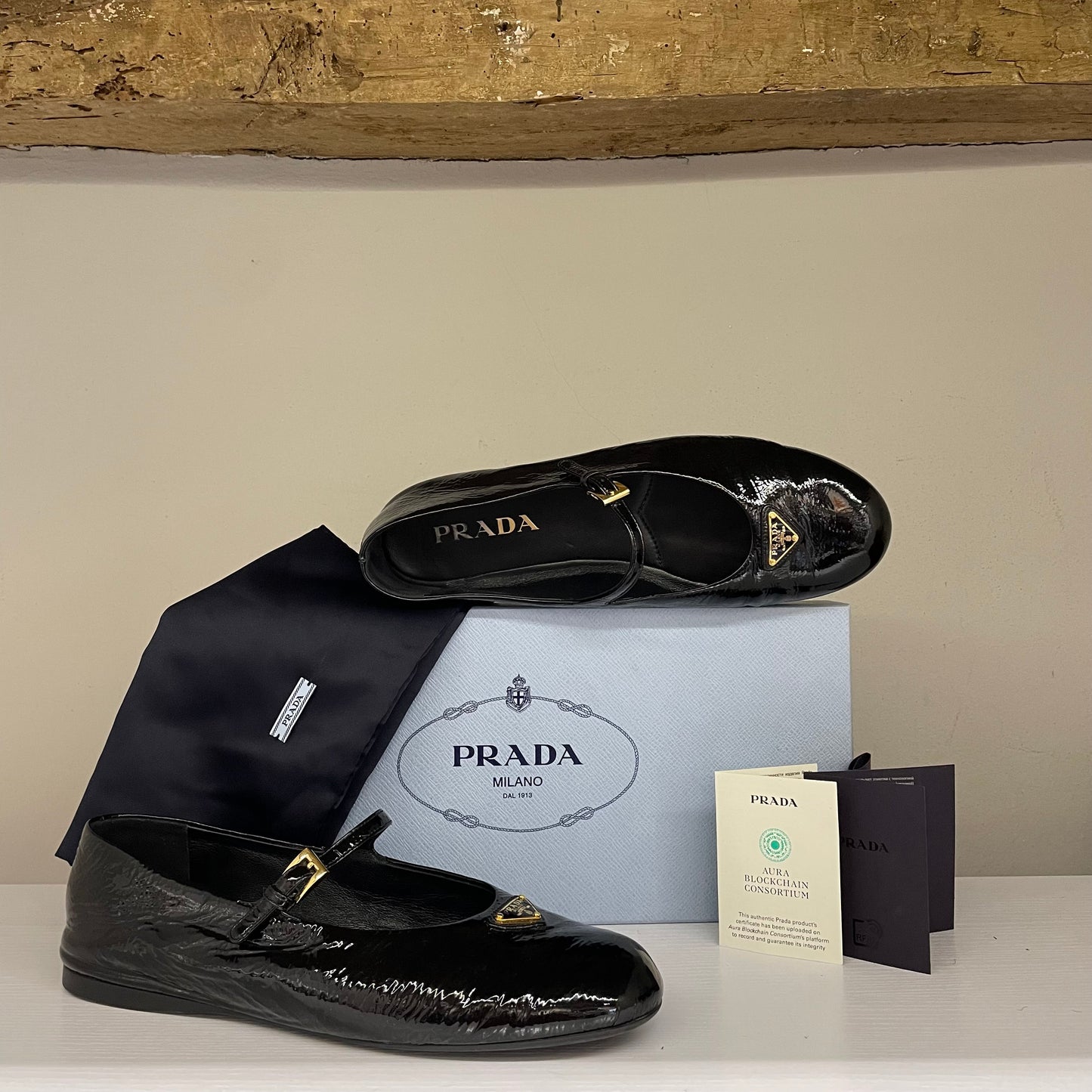 Ballerine in vernice Prada