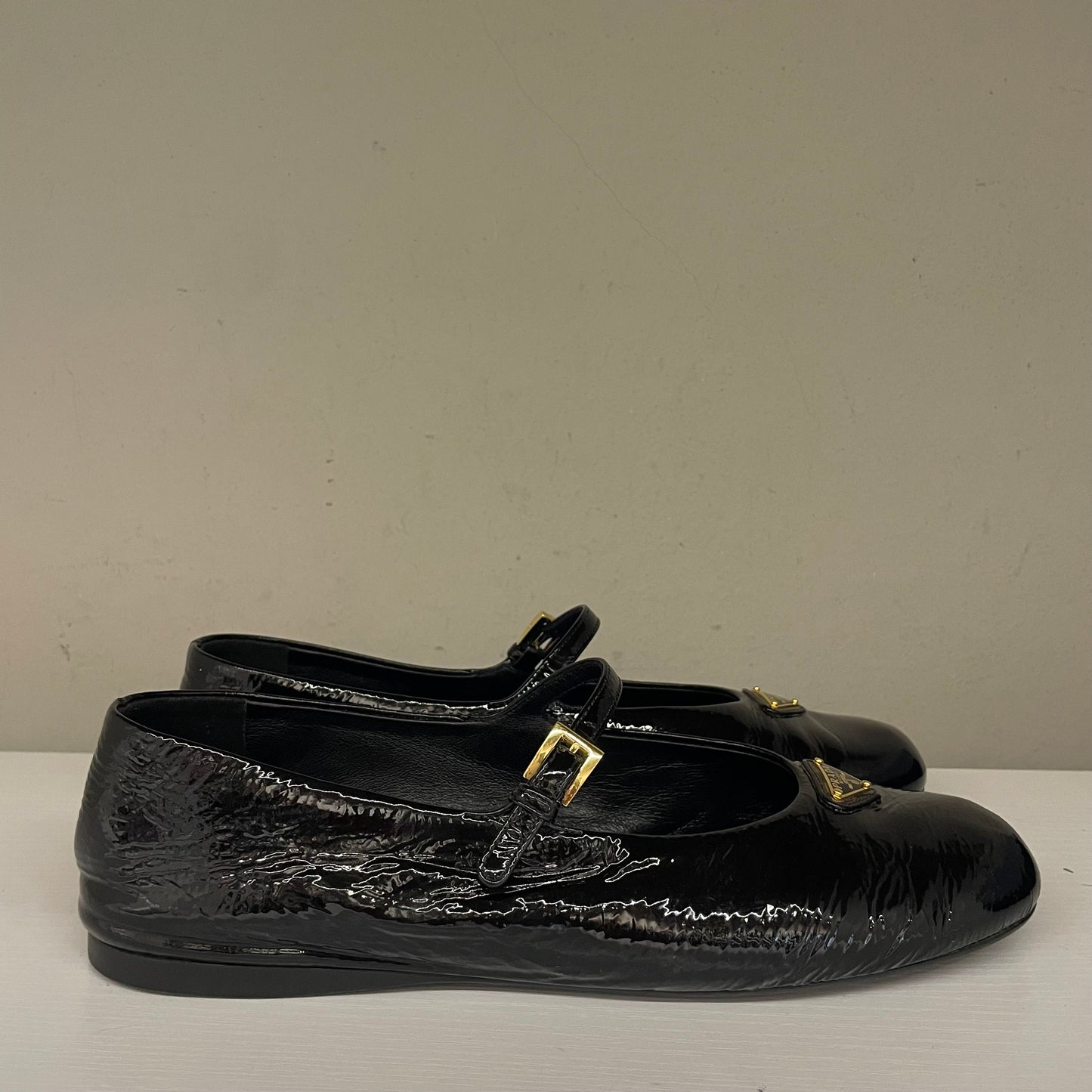 Ballerine in vernice Prada