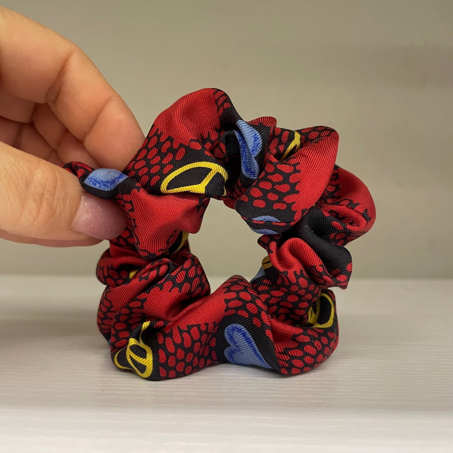 Scrunchie remake MOSCHINO