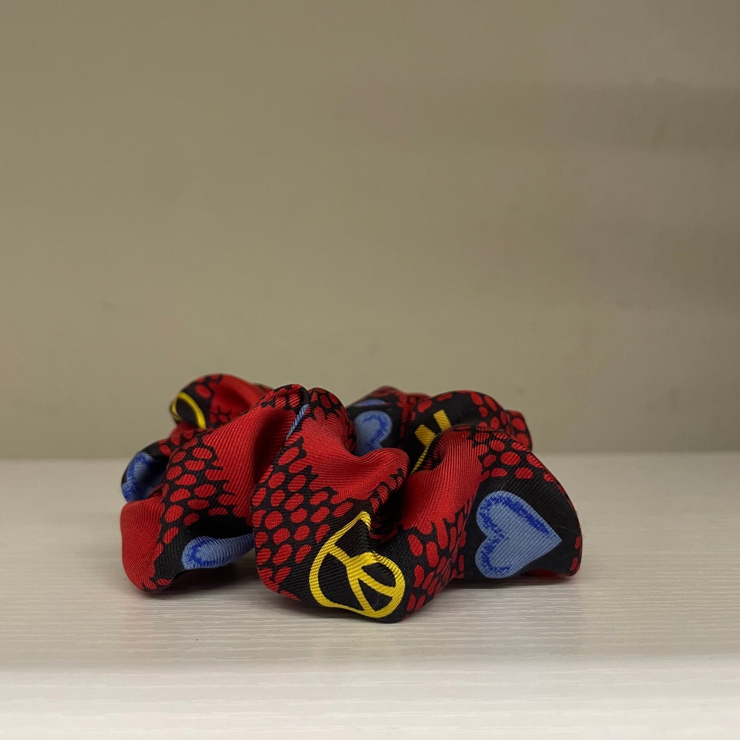 Scrunchie remake MOSCHINO