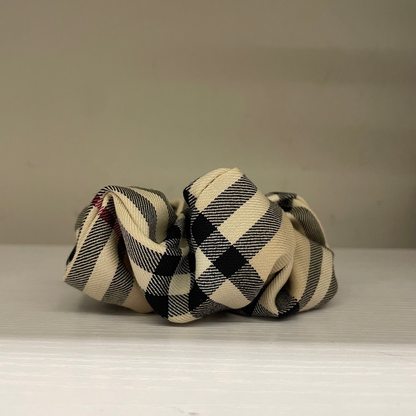 Scrunchie remake Burberry