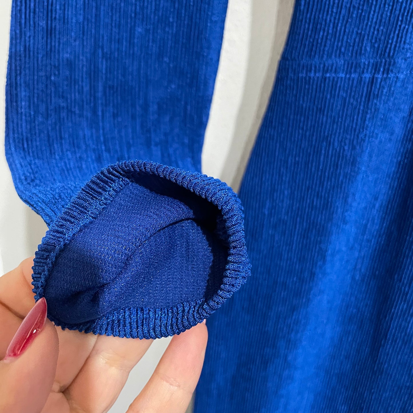 Abito Genevieve Tarka Paris anni 80 in tessuto stretch a costine blu elettrico