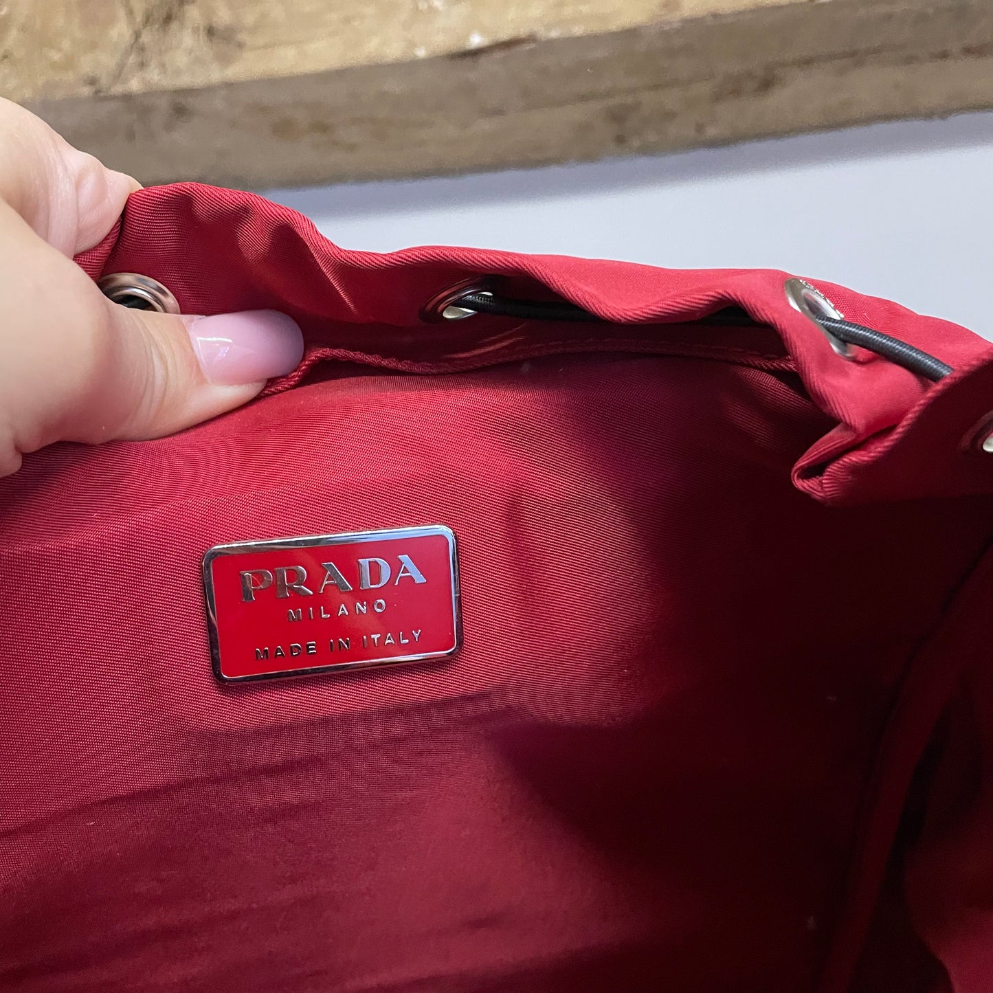 Zaino Prada nylon rosso con marsupio staccabile targhetta interna 