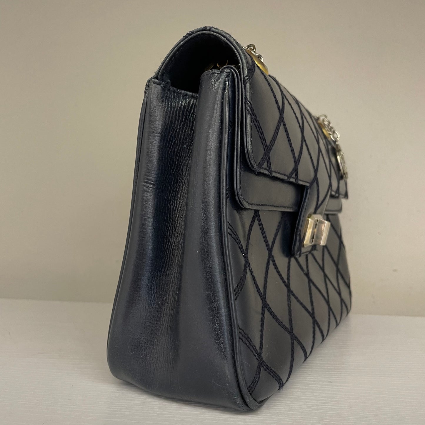 Borsa vintage Pirovano Milano in pelle blu matelassé